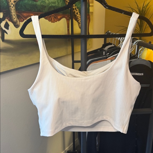 Vuori Inversion Rib Support Tank - Picture 3 of 4